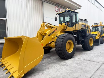 956